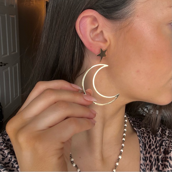Raw & Rebellious earrings - Picture 1 of 4